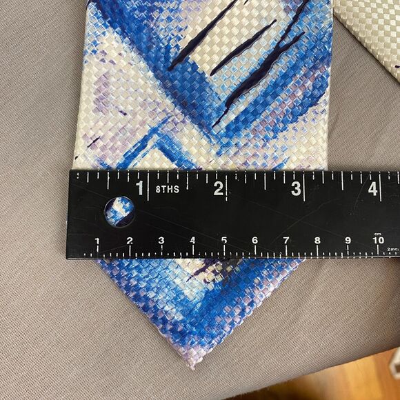 Imani Uomo Tie Men's 61x3.25 White Painted Unique Rare Medallion Signed Unique! - Picture 10 of 12